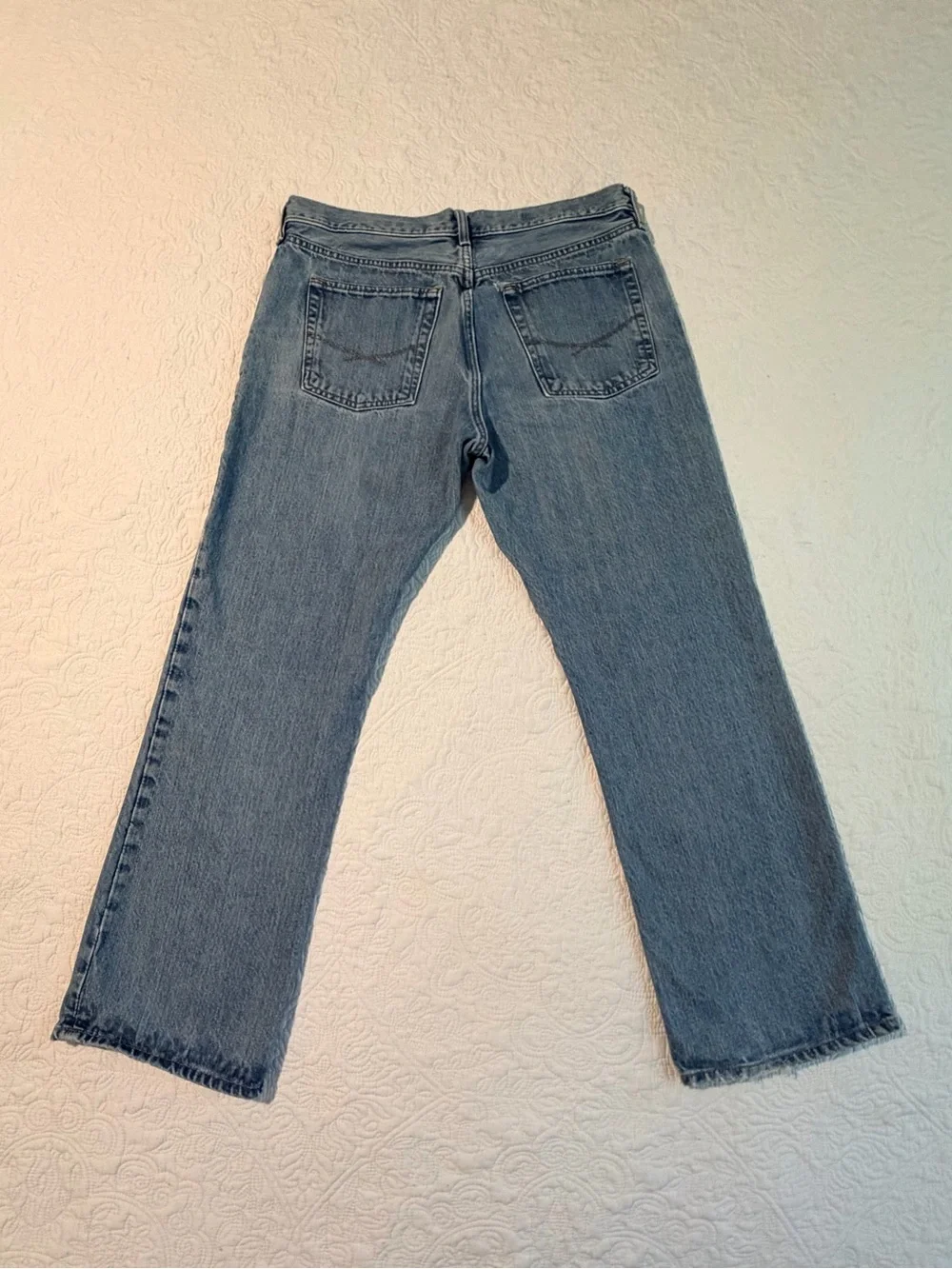 Gap 1969 Easy Fit Jeans | Size 34x30 | Light Wash Denim